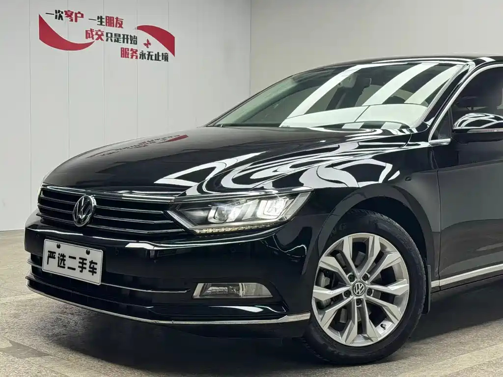 VOLKSWAGEN MAGOTAN 2018