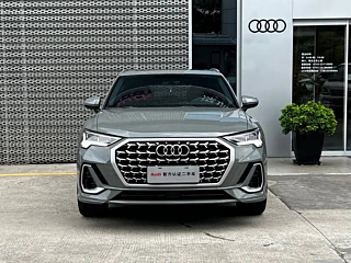 AUDI Q3  2024
