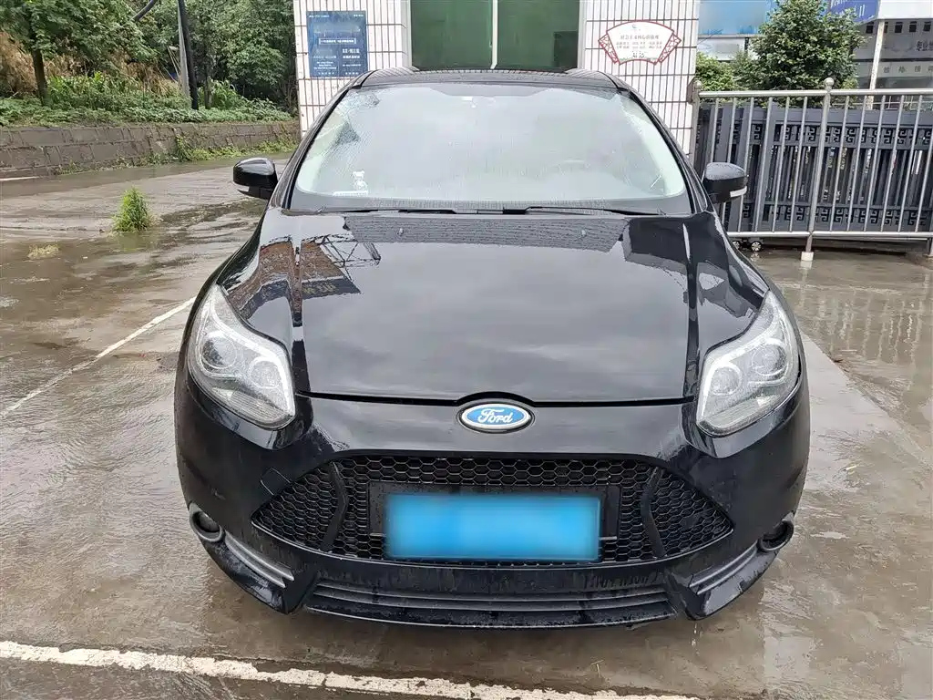 FORD FOCUS 2012