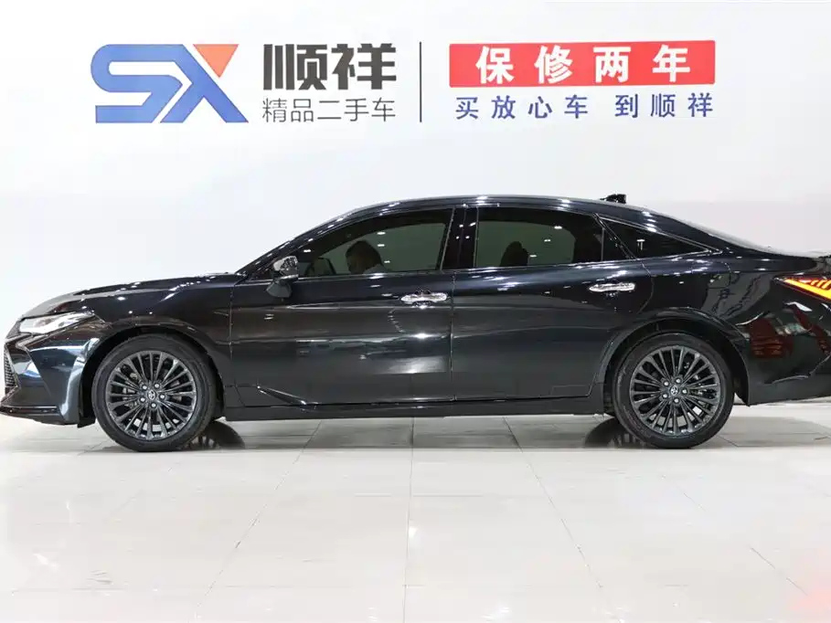 TOYOTA AVALON 2022