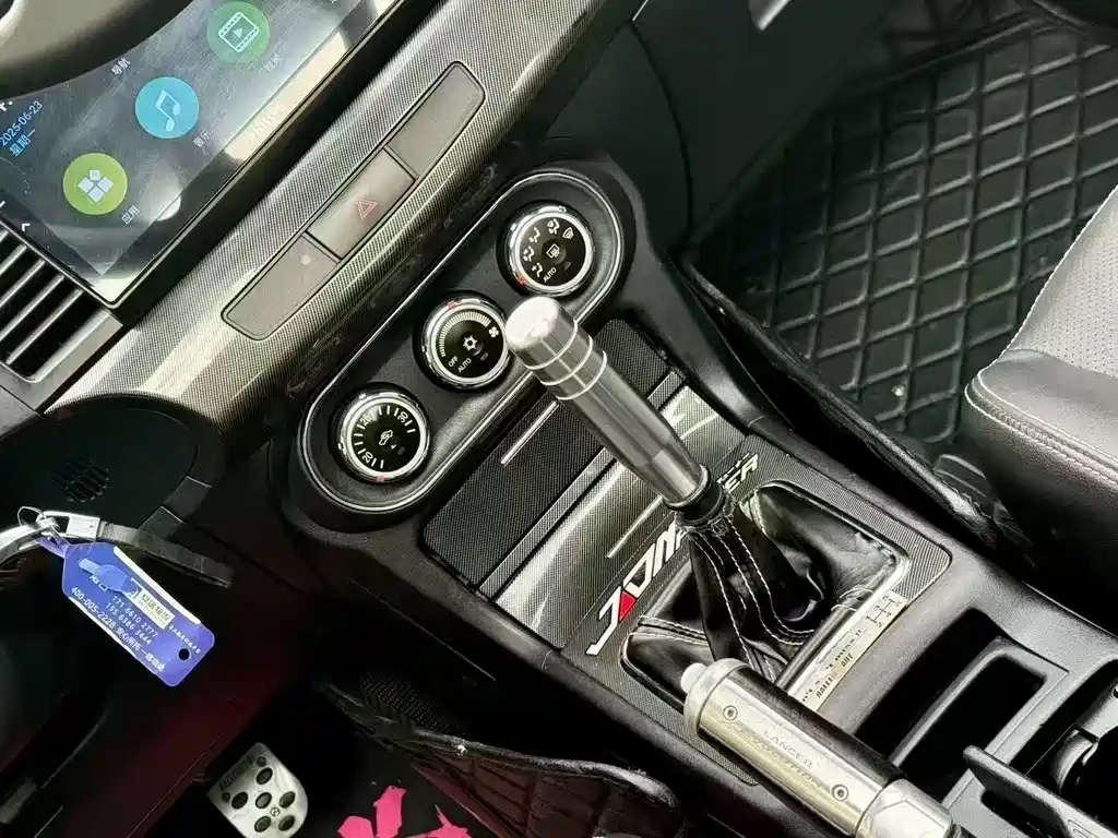 MITSUBISHI LANCER EX 2014