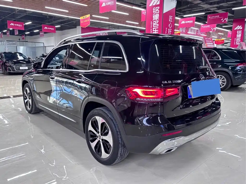 MERCEDES BENZ GLB 2021