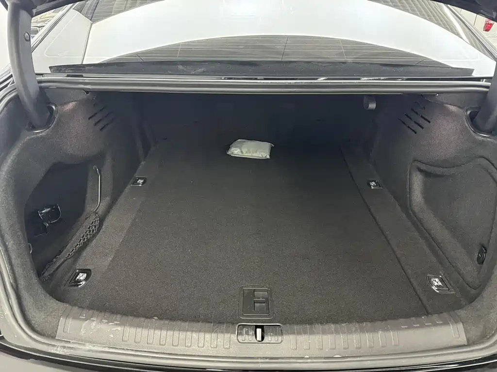 AUDI A6L 2021