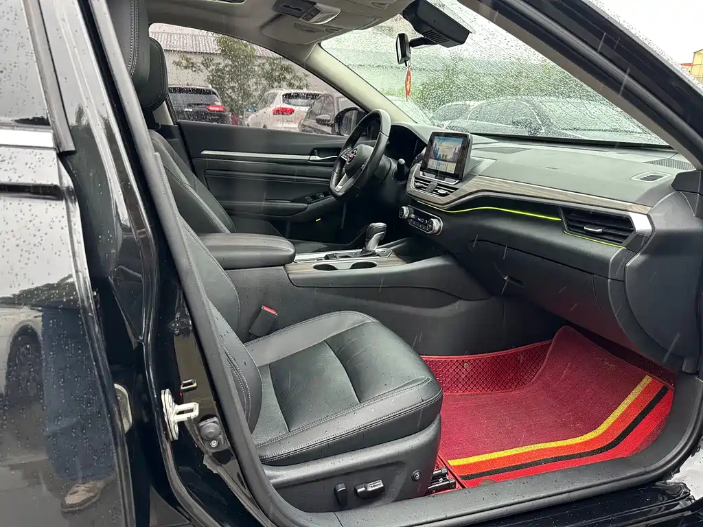 NISSAN TEANA 2021