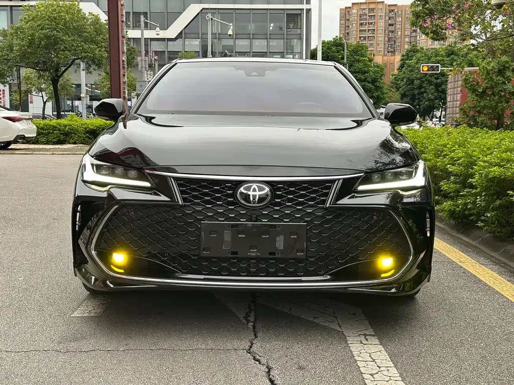 TOYOTA AVALON 2024