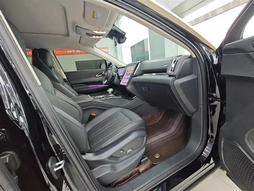 HONGQI HS3 PHEV 2024