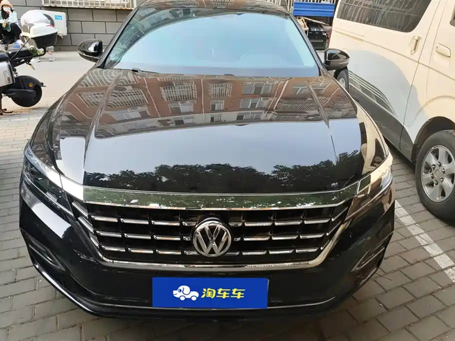 VOLKSWAGEN PASSAT 2019