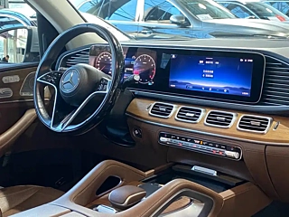 MERCEDES BENZ GLS  2024 YEAR GLS 450 4MATIC LUXURY 2024