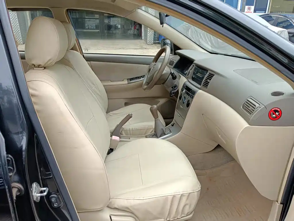 TOYOTA COROLLA 2011