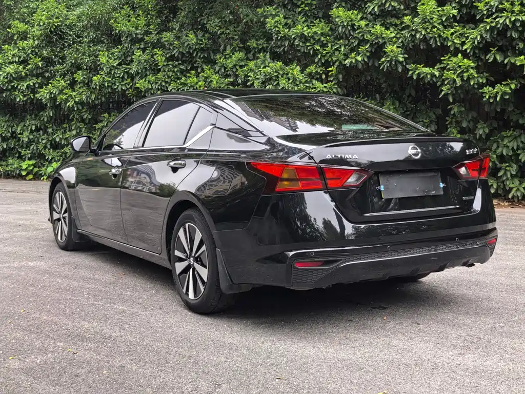 NISSAN TEANA 2021