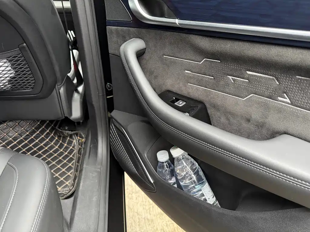 GEELY AUTO MONJARO 2024