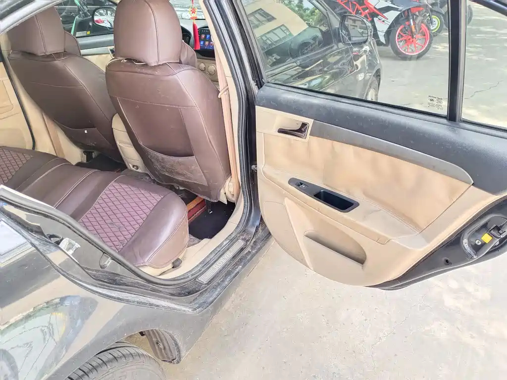 ROEWE 350 2012