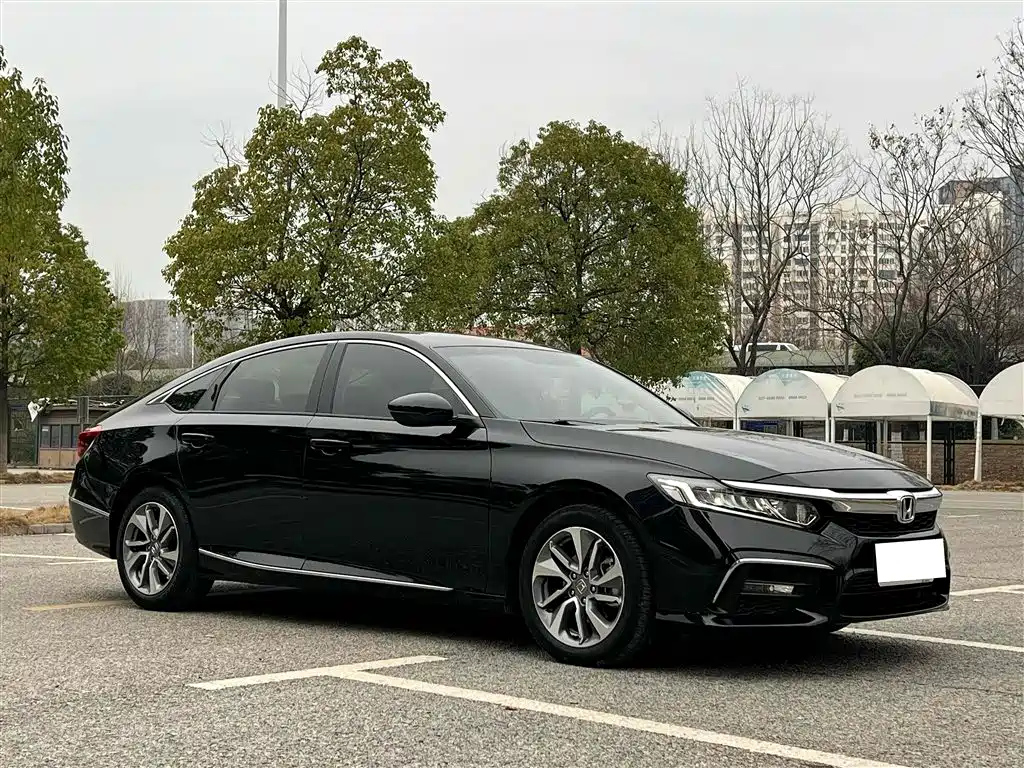 HONDA INSPIRE 2020