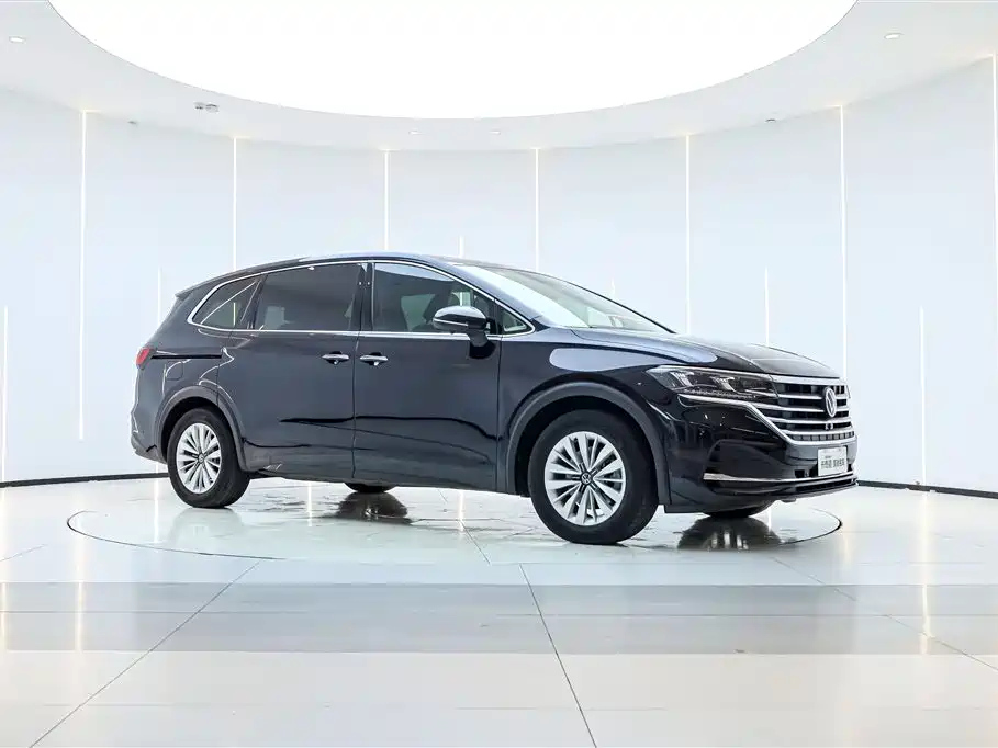 VOLKSWAGEN VILORAN 2024