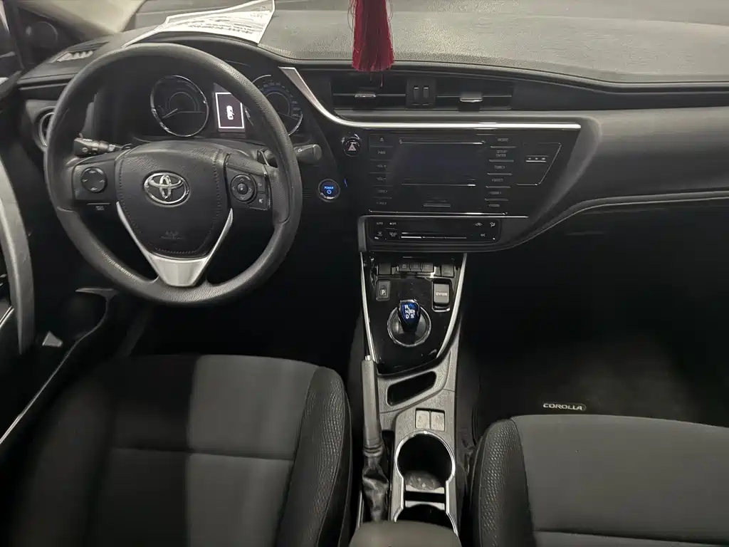 TOYOTA COROLLA 2017