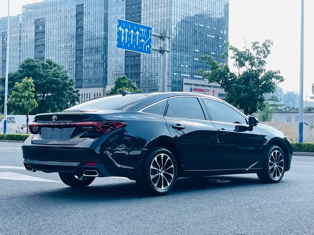 TOYOTA AVALON 2023