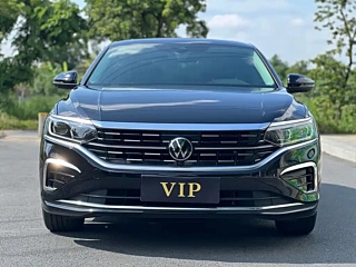 VOLKSWAGEN PASSAT 2025