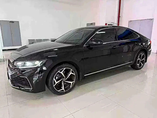 VOLKSWAGEN PASSAT 2024