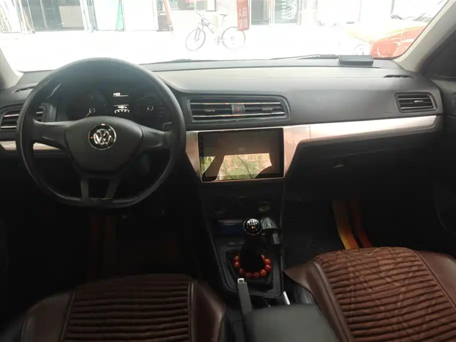 VOLKSWAGEN LAVIDA 2020