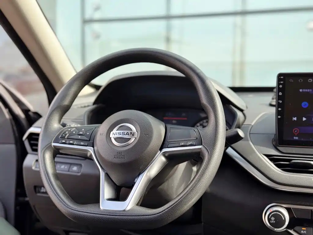 NISSAN TEANA 2021