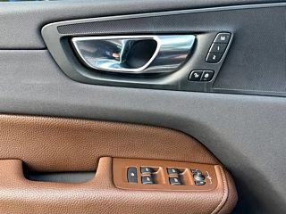 VOLVO XC60 2020 YEAR T5 4WD DELUXE EDITION 2020