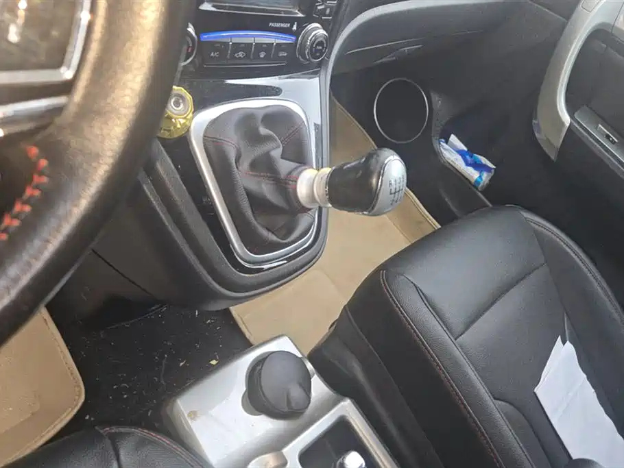 HAVAL H6 2015