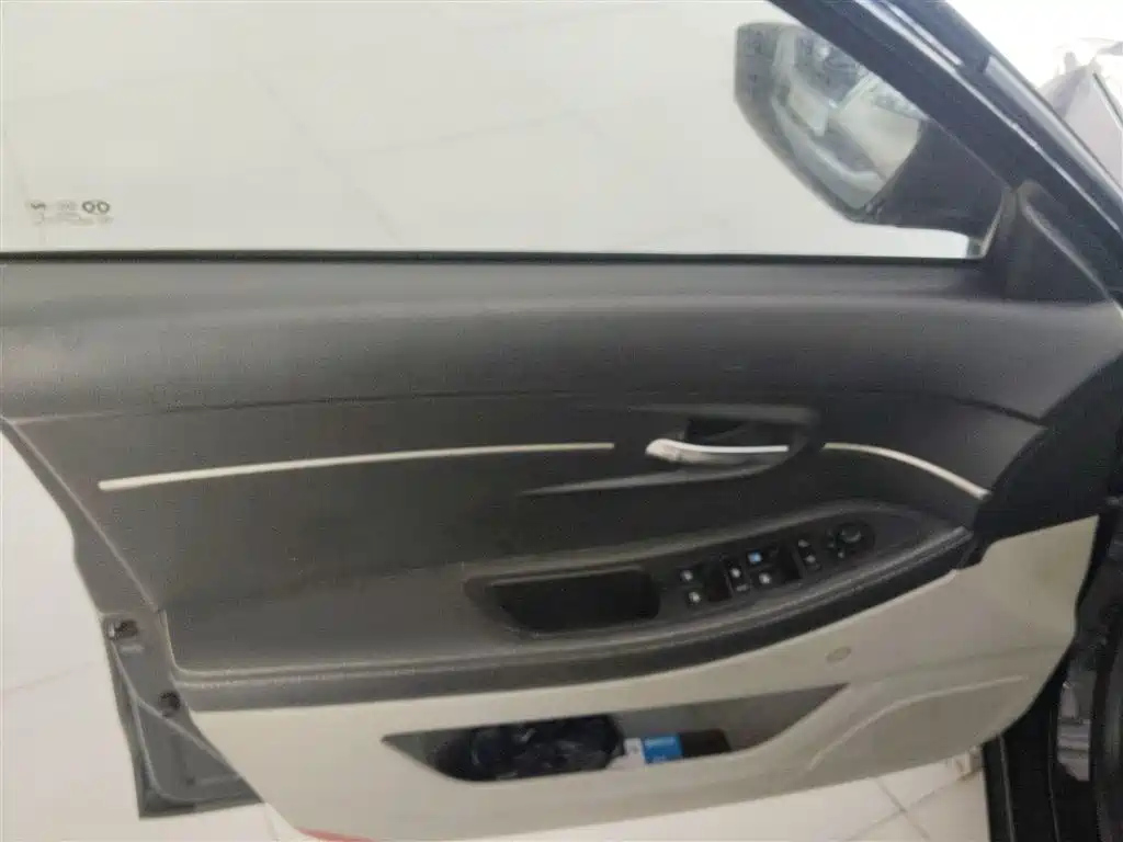 BAIC SENOVA D50 2014