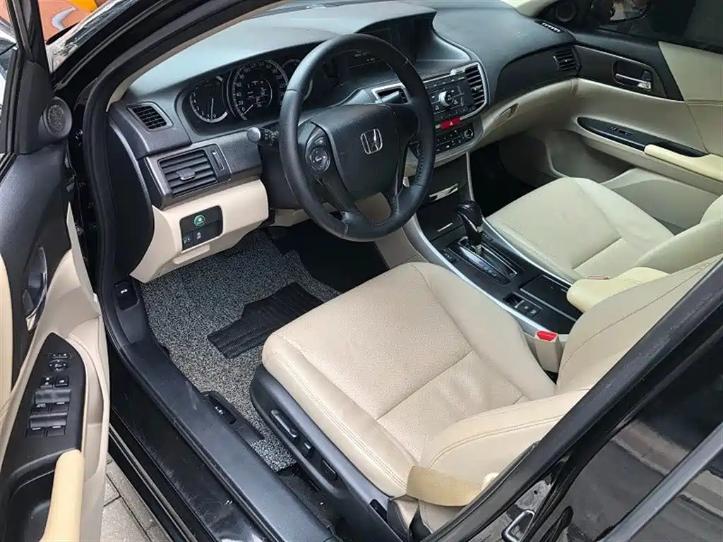HONDA ACCORD 2015
