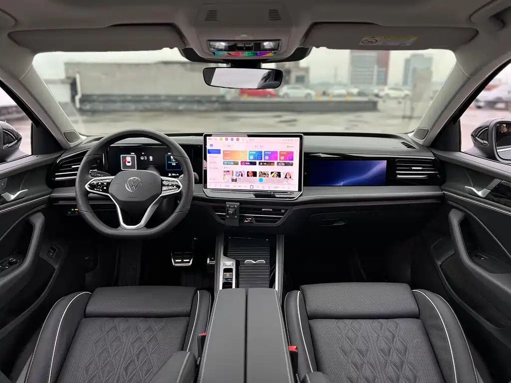 VOLKSWAGEN MAGOTAN 2025