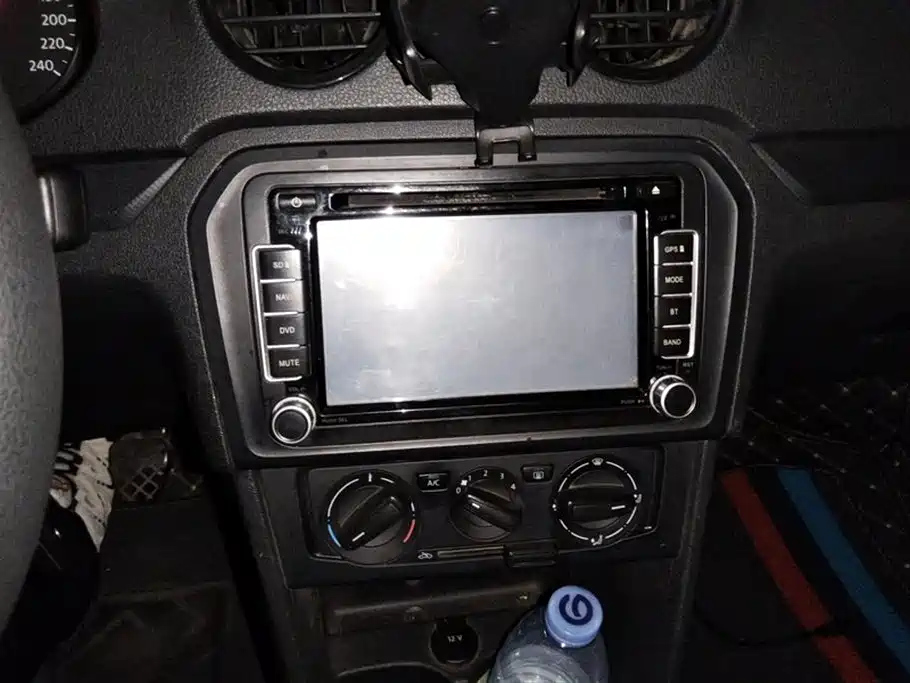 VOLKSWAGEN JETTA 2013