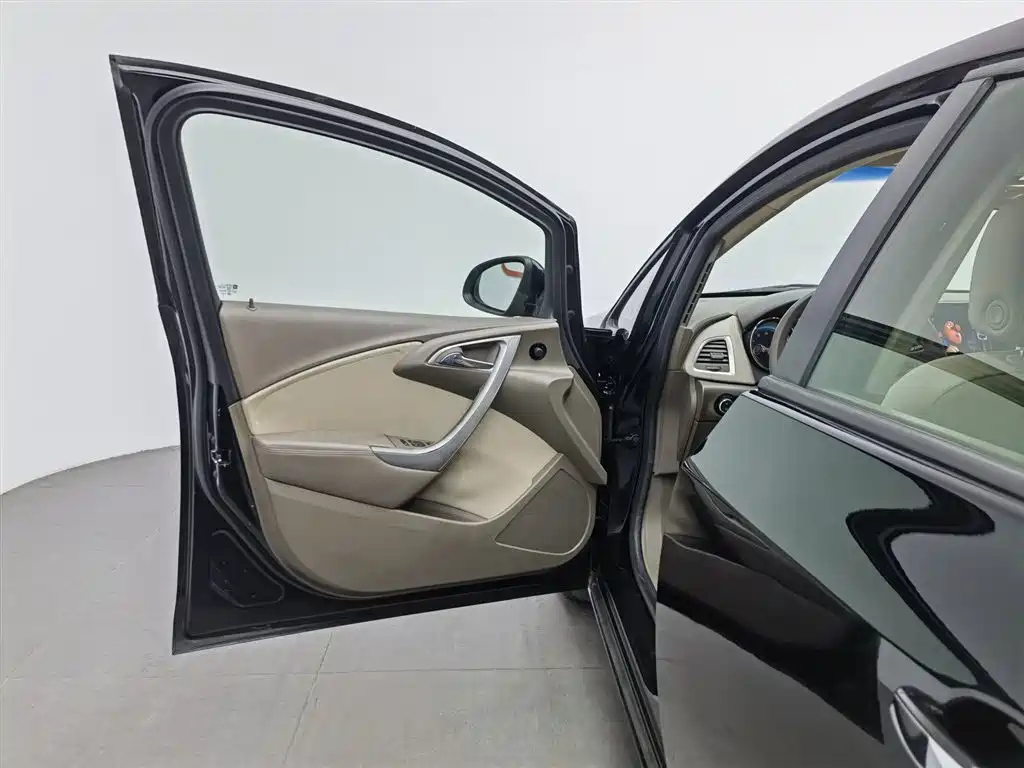 BUICK EXCELLE 2013