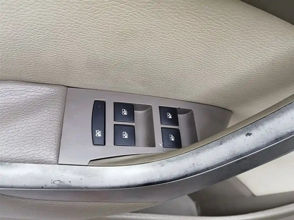 BUICK EXCELLE 2013