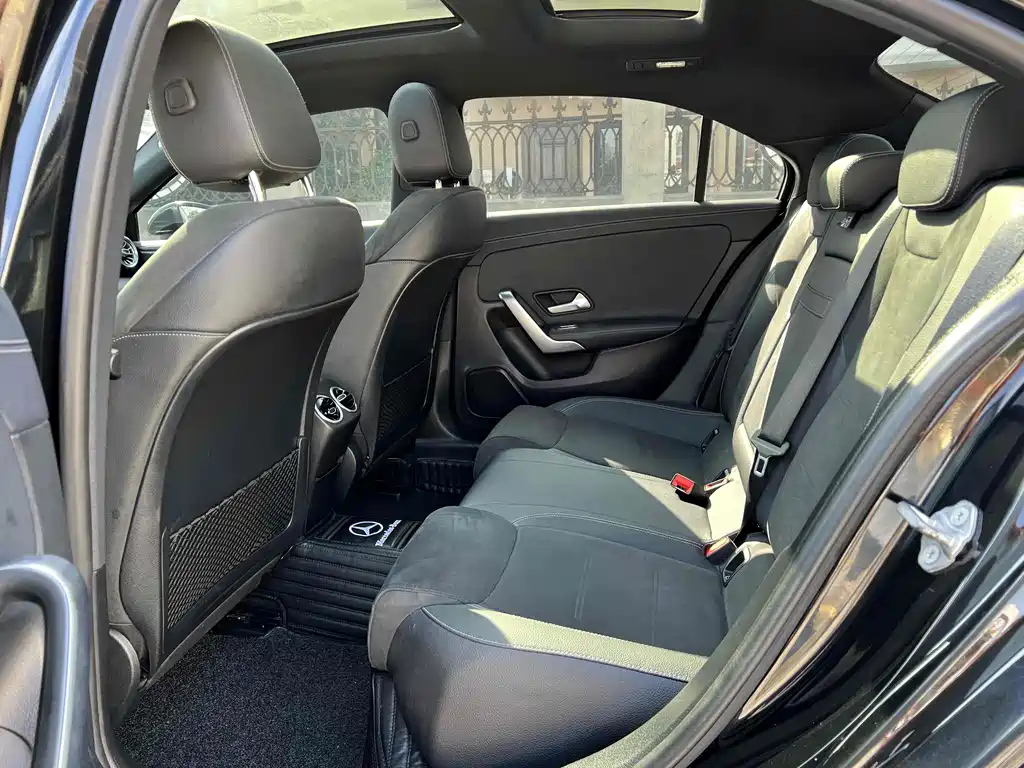 MERCEDES BENZ A-CLASS 2020