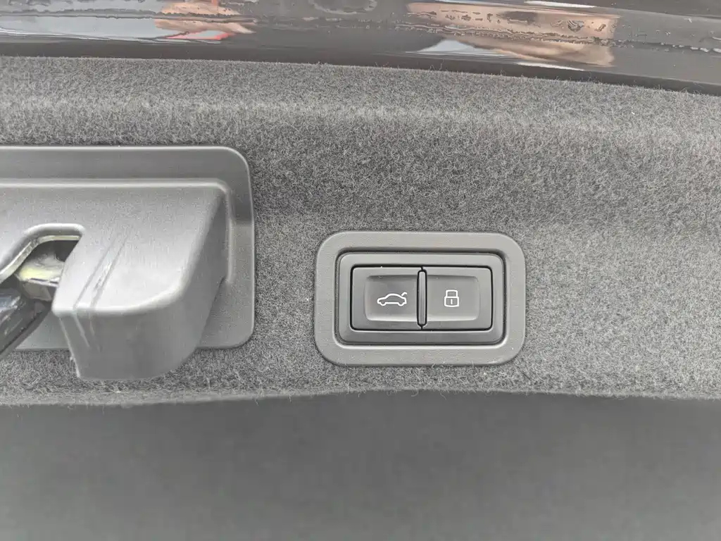 AUDI A6L 2023