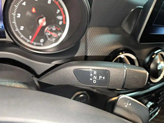 MERCEDES BENZ GLA  2019 YEAR GLA 200 FASHION 2019