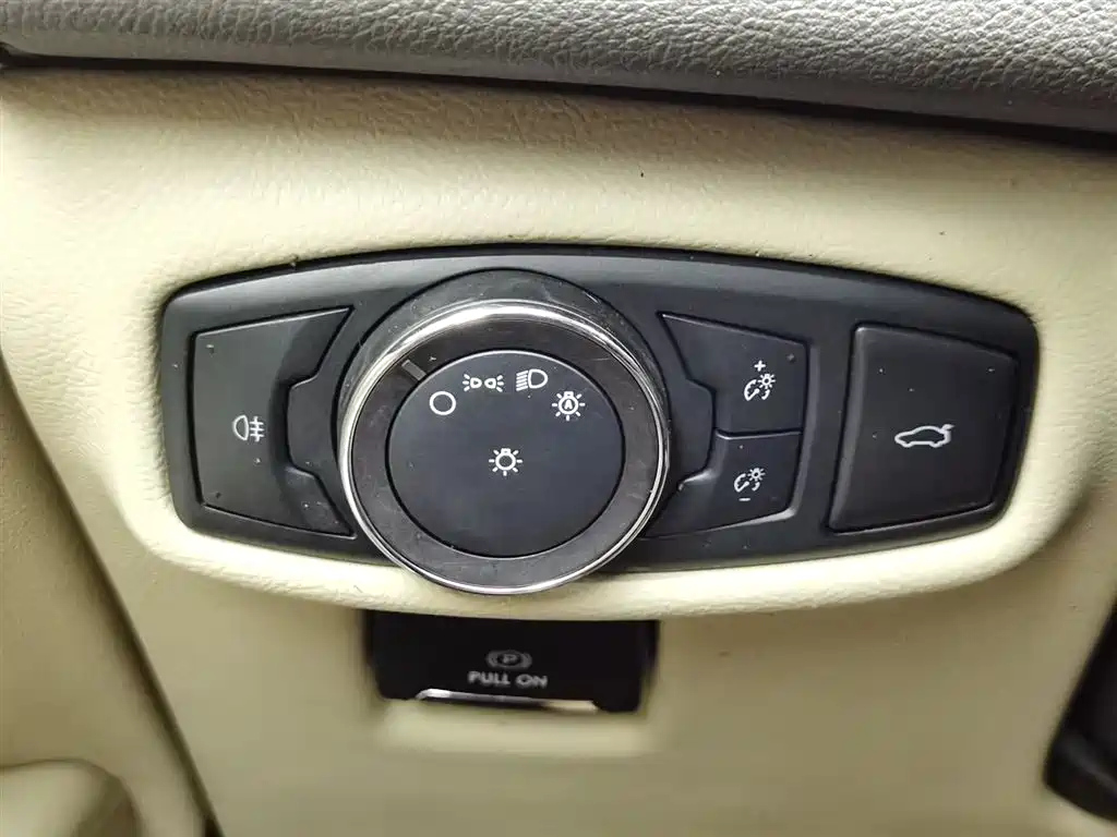 LINCOLN MKZ 2019