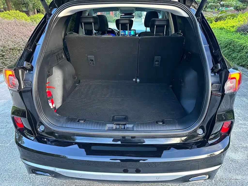 FORD ESCAPE 2021