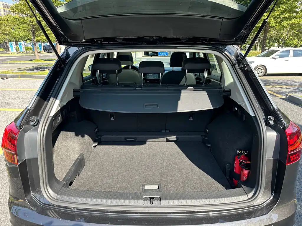 VOLKSWAGEN TAYRON 2019