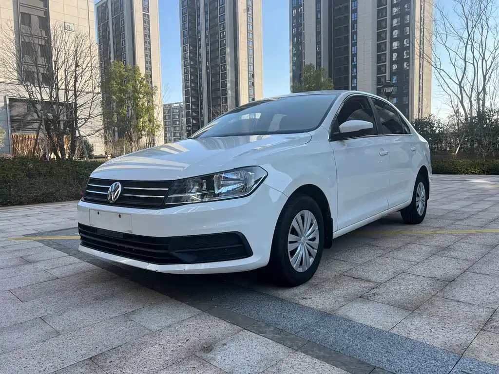 VOLKSWAGEN SANTANA 2021