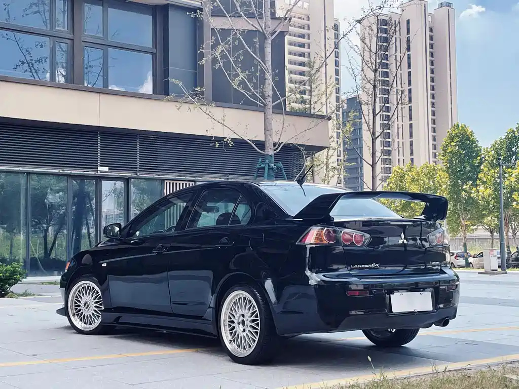 MITSUBISHI LANCER EX 2014