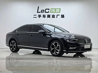 VOLKSWAGEN MAGOTAN 2022