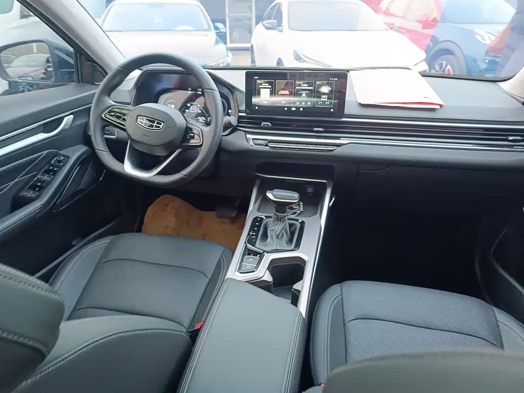 GEELY AUTO EMGRAND 2021