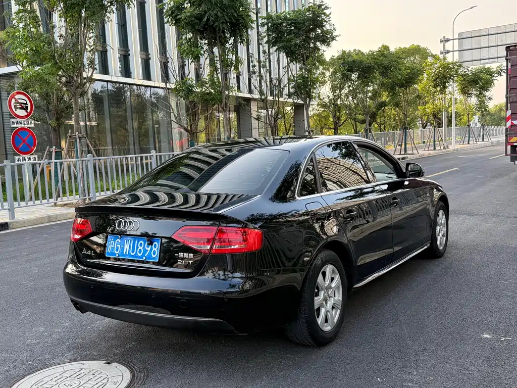 AUDI A4L 2009