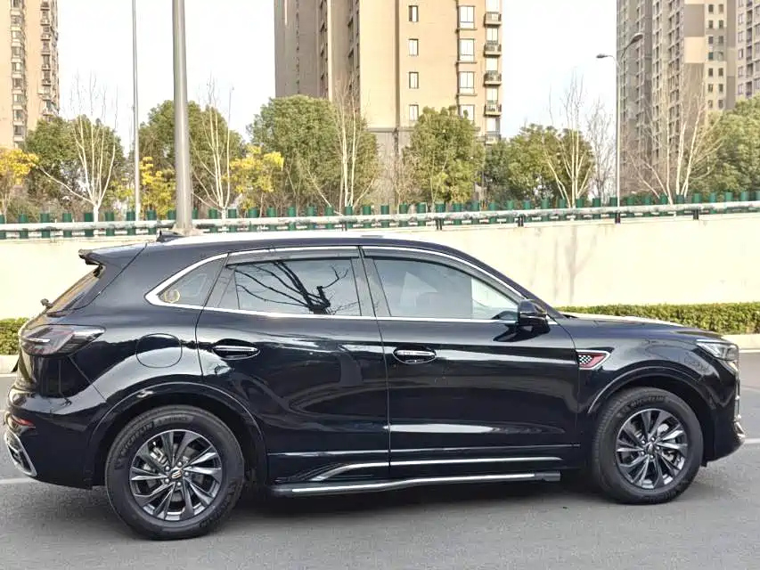 HONGQI HS5 2023