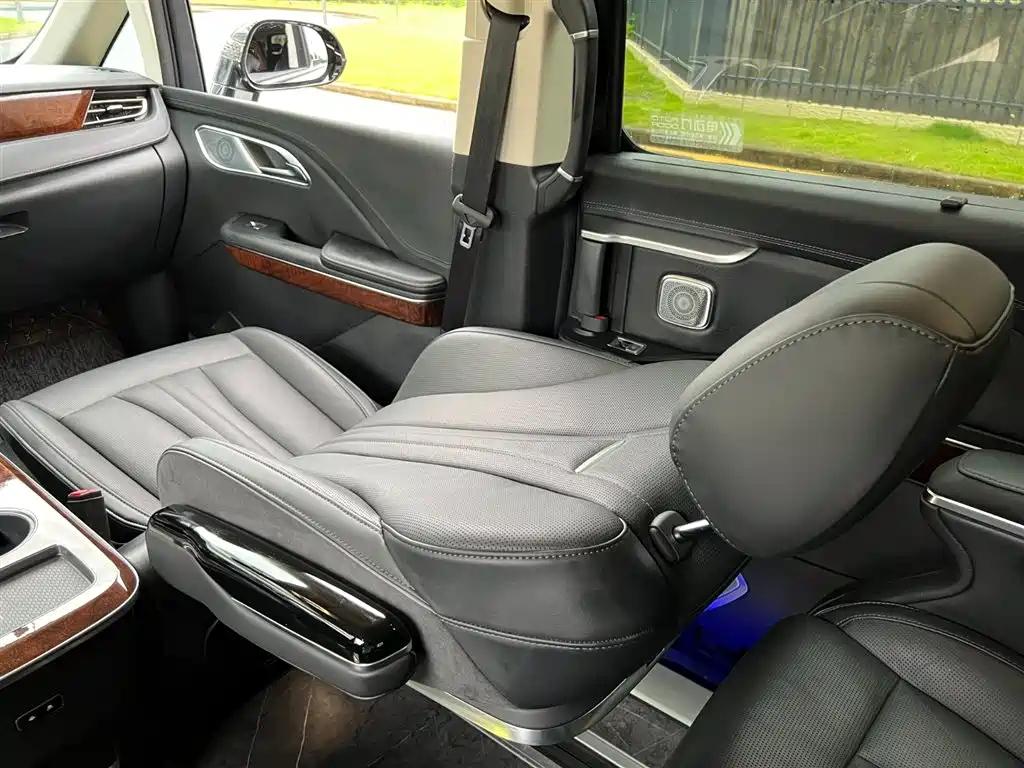HONGQI HQ9 2023
