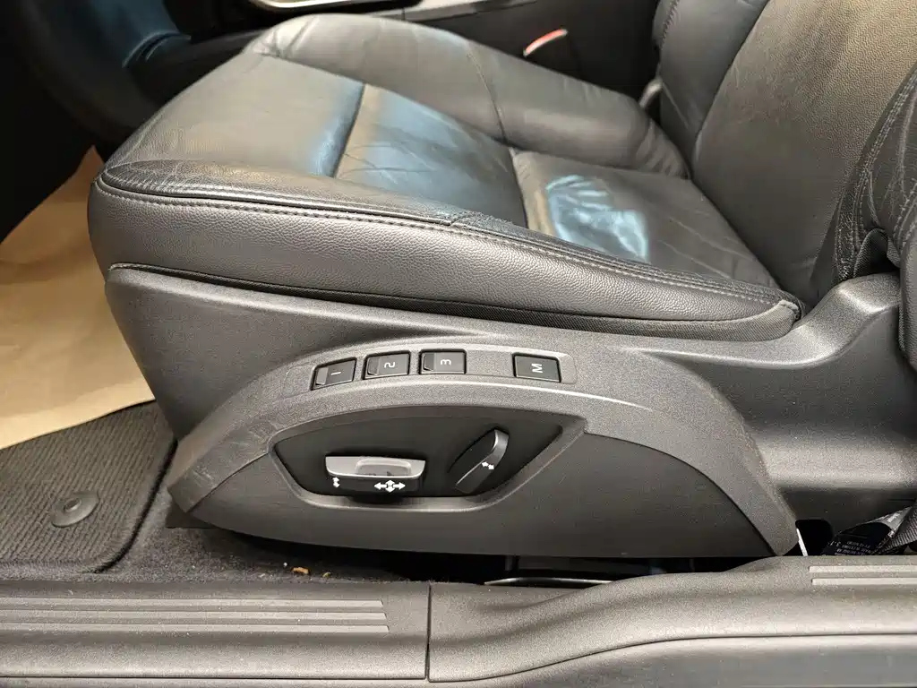 VOLVO C30 2011