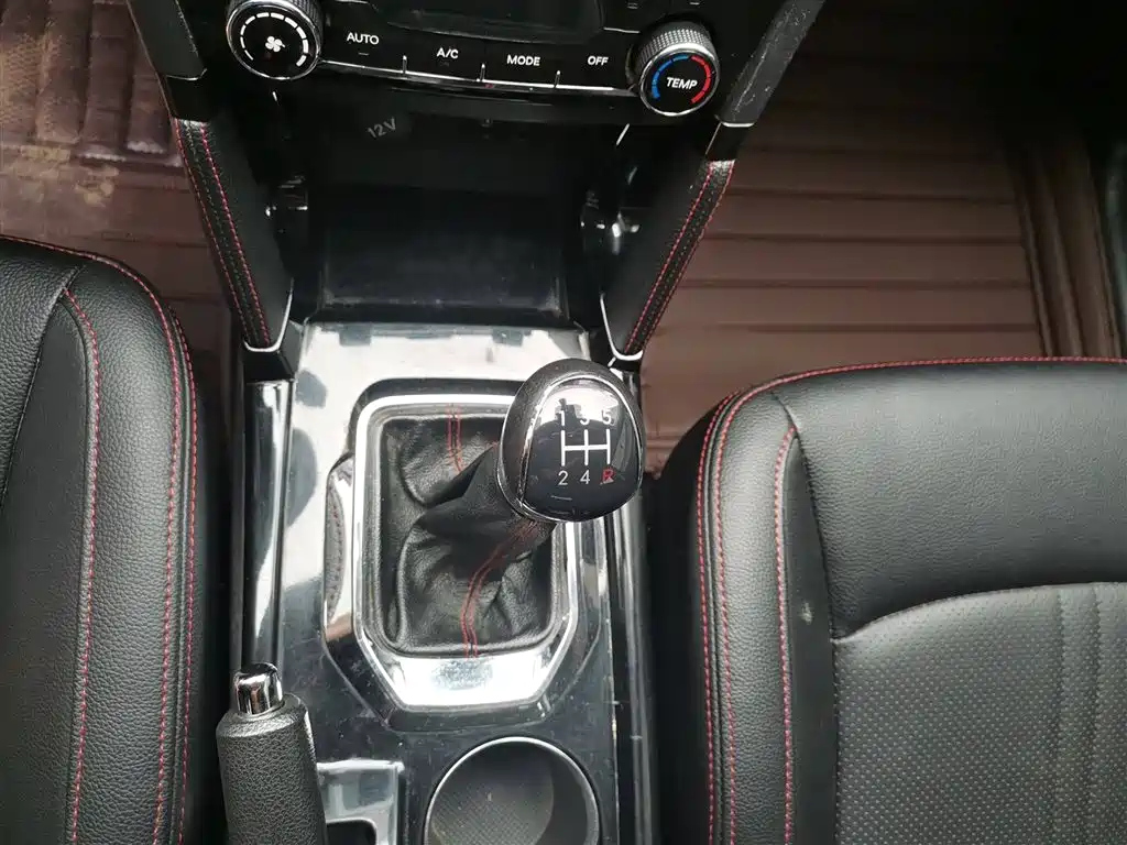 BAIC SENOVA X55 2016