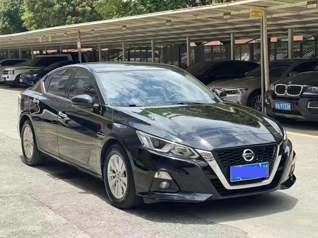 NISSAN TEANA 2020