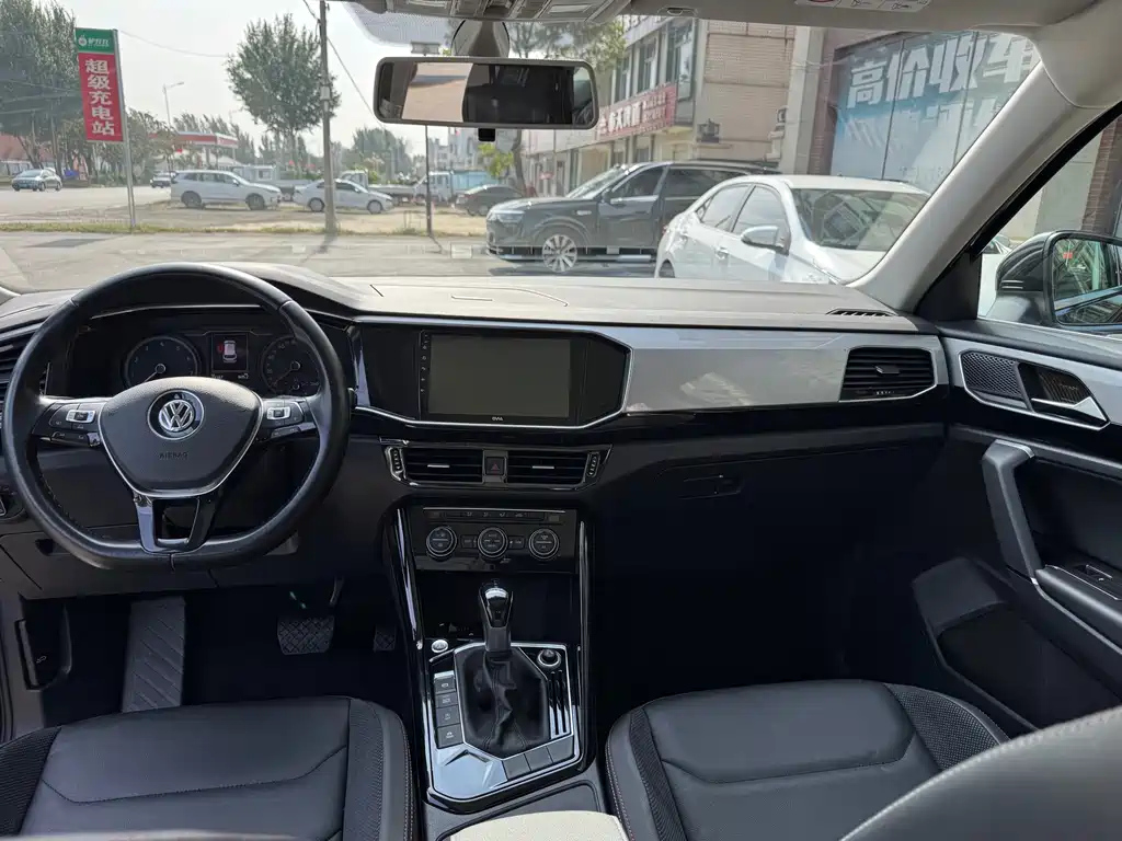 VOLKSWAGEN TAYRON 2019