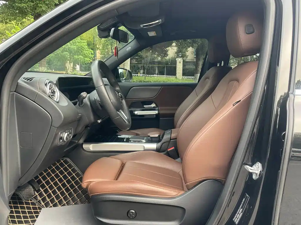 MERCEDES BENZ GLB 2022